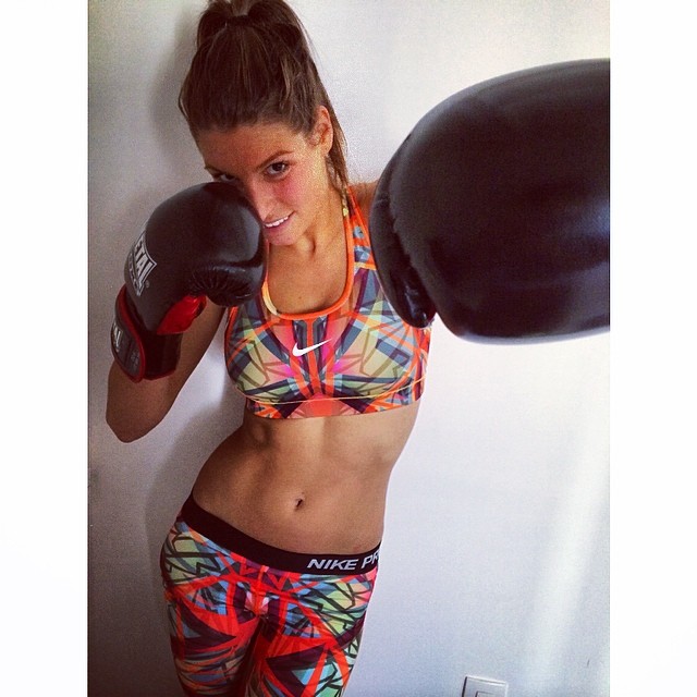 Laury_Thilleman_--_Mix_Of_Social_Network_011.jpg