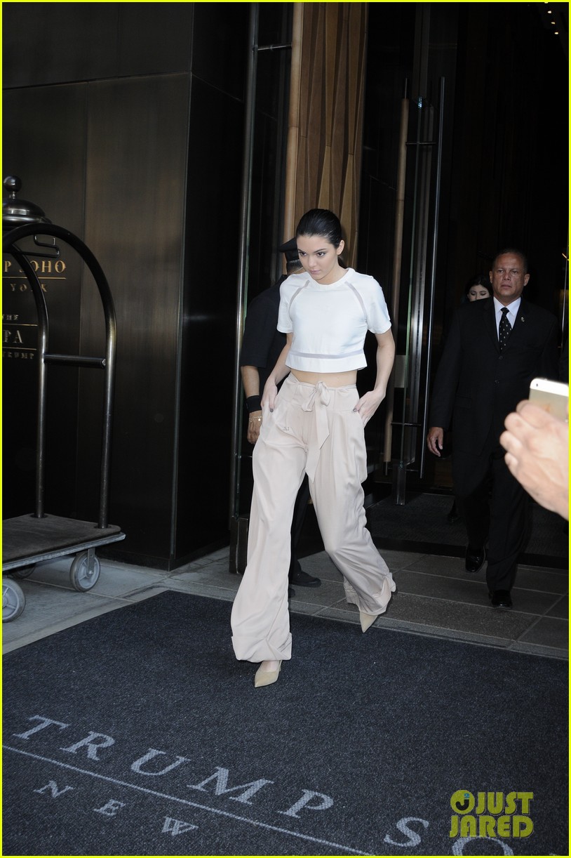 kendall-kylie-jenner-hotel-arrival-exit-nyc-15.jpg