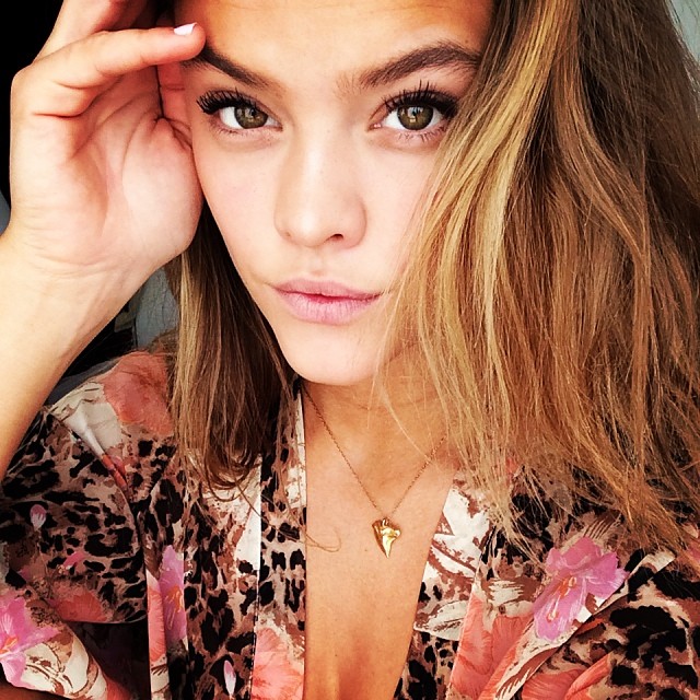 Nina_Agdal_--_Mix_Of_Social_Network_001.jpg