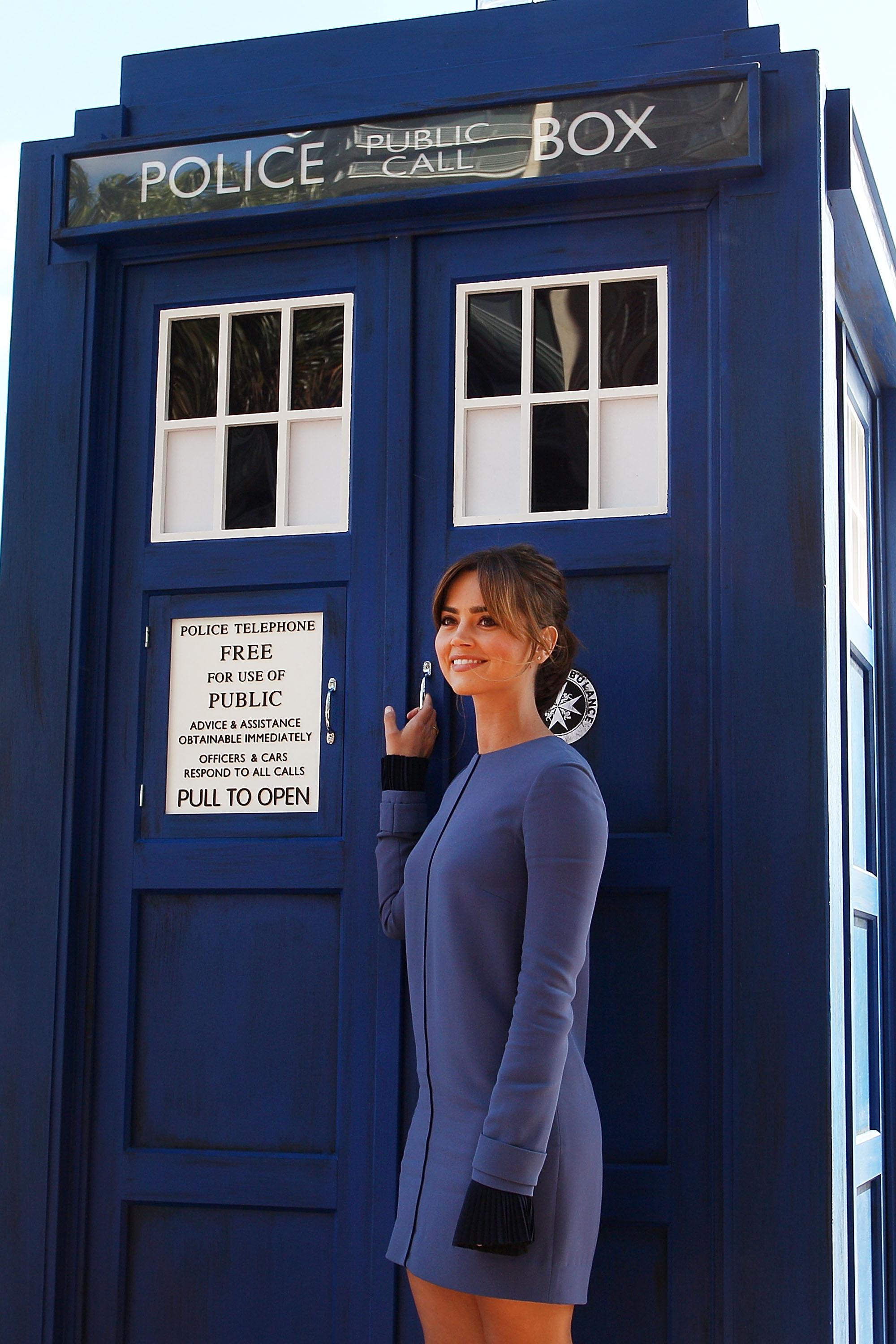 Jenna_Coleman_Doctor_Who_World_Tour_Sydney_081214_14.jpg